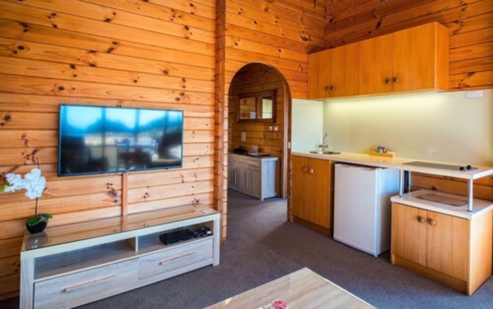 KIMI ORA ECO RESORT 30/70