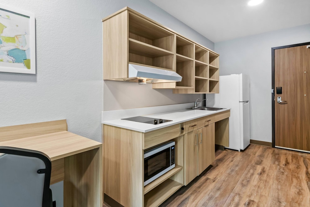 WoodSpring Suites Rogers Bentonville 50/51