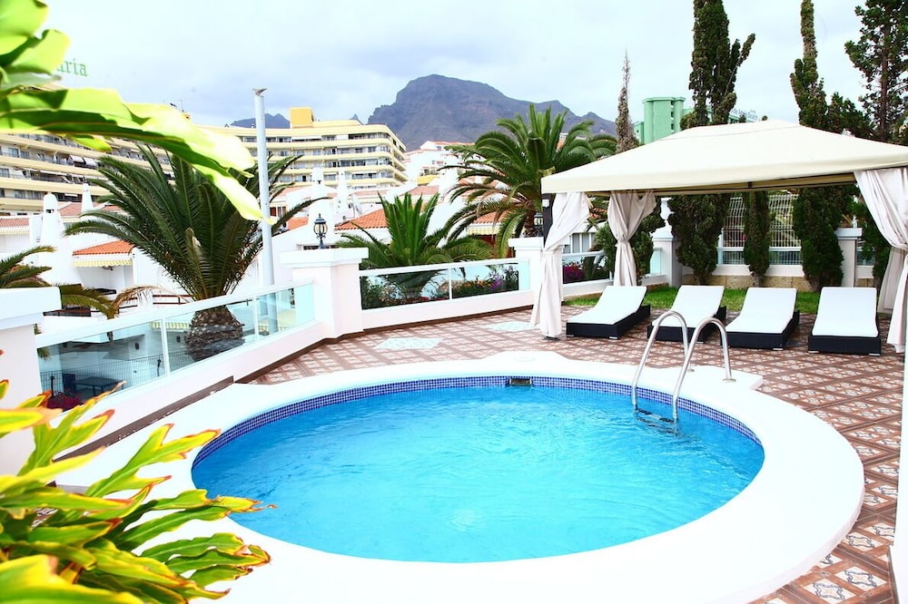 Flamingo Suites 40/50