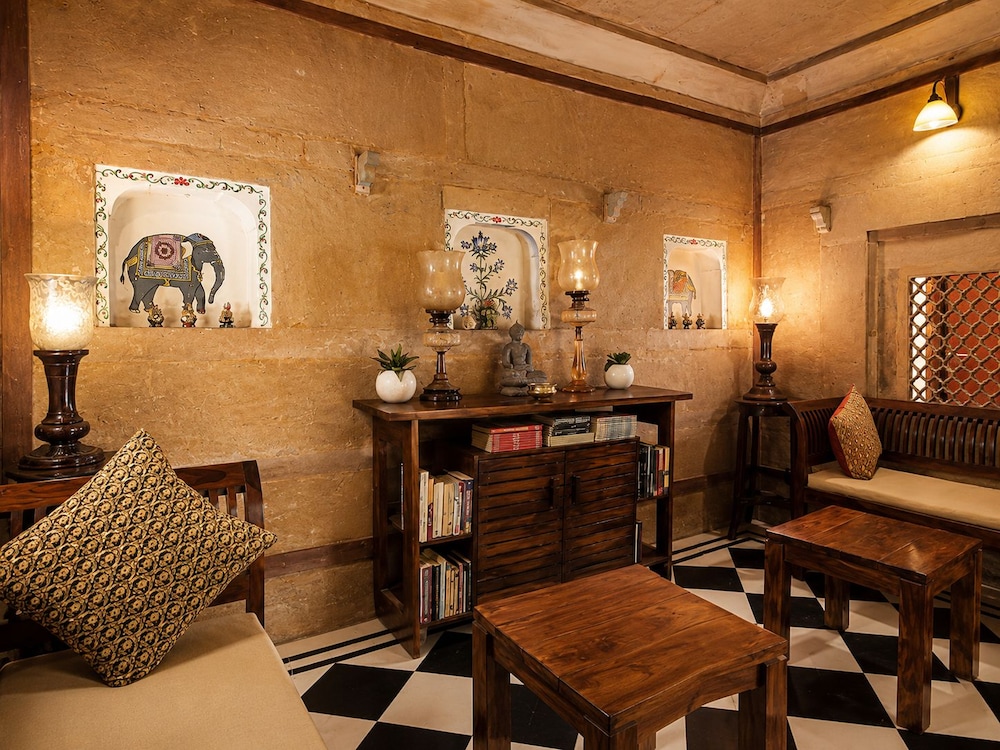 Guleria Kothi 35/50