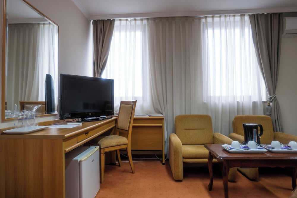 Sole Mio Hotel 41/48