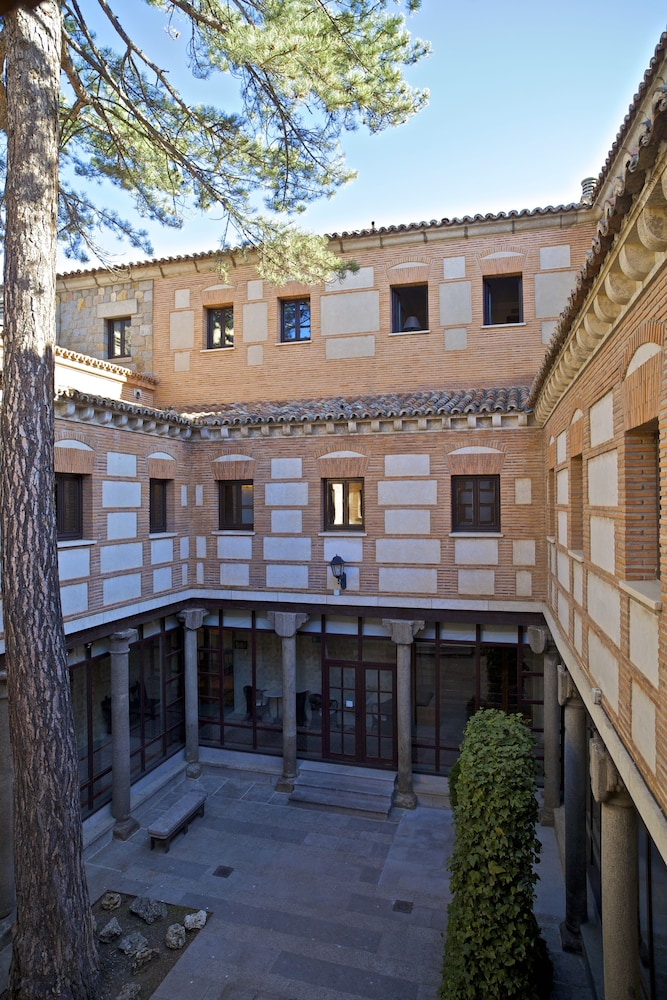 Parador de Avila 2/64
