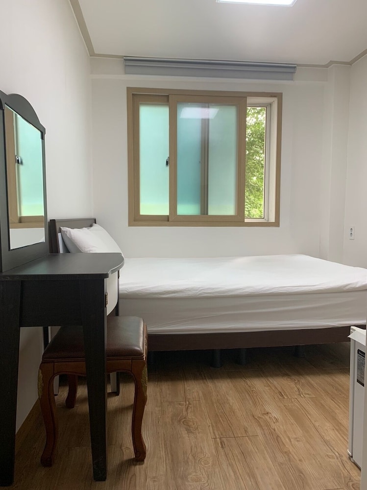 Hamory Guesthouse 34/52