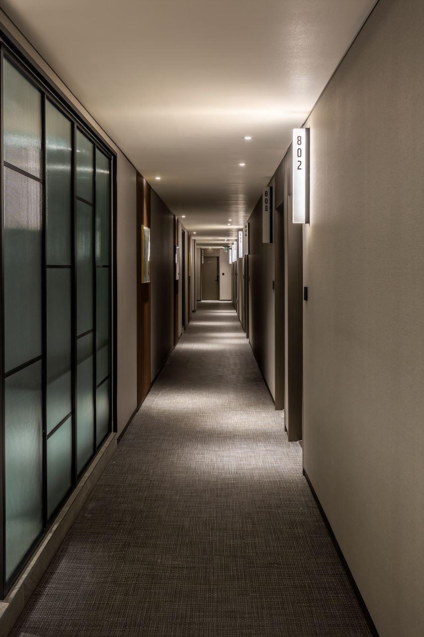 Queen Town Hotel 25/33
