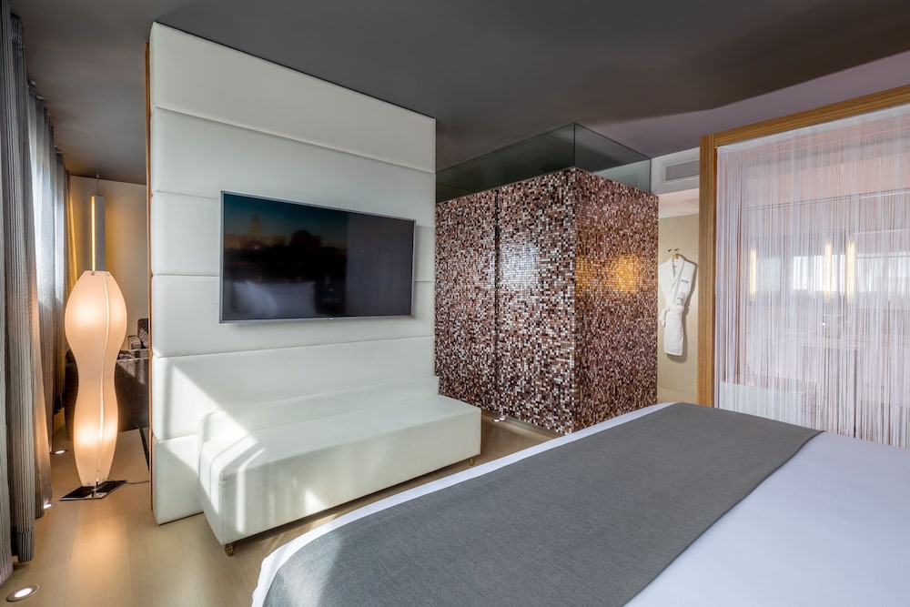 Barcelo Malaga 12/72