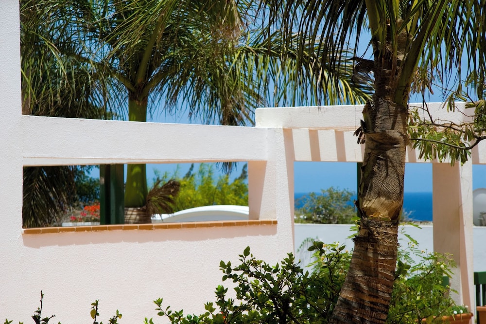 Aparthotel Esquinzo Y Monte Del Mar 40/50