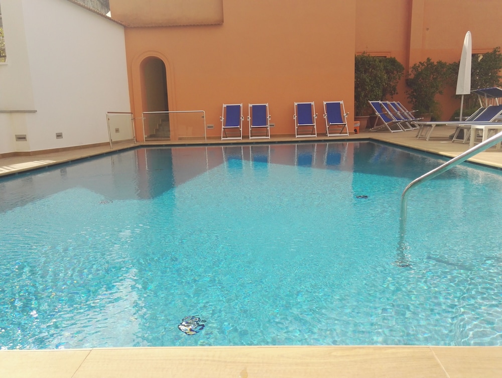 Hotel Villa Maria 42/63