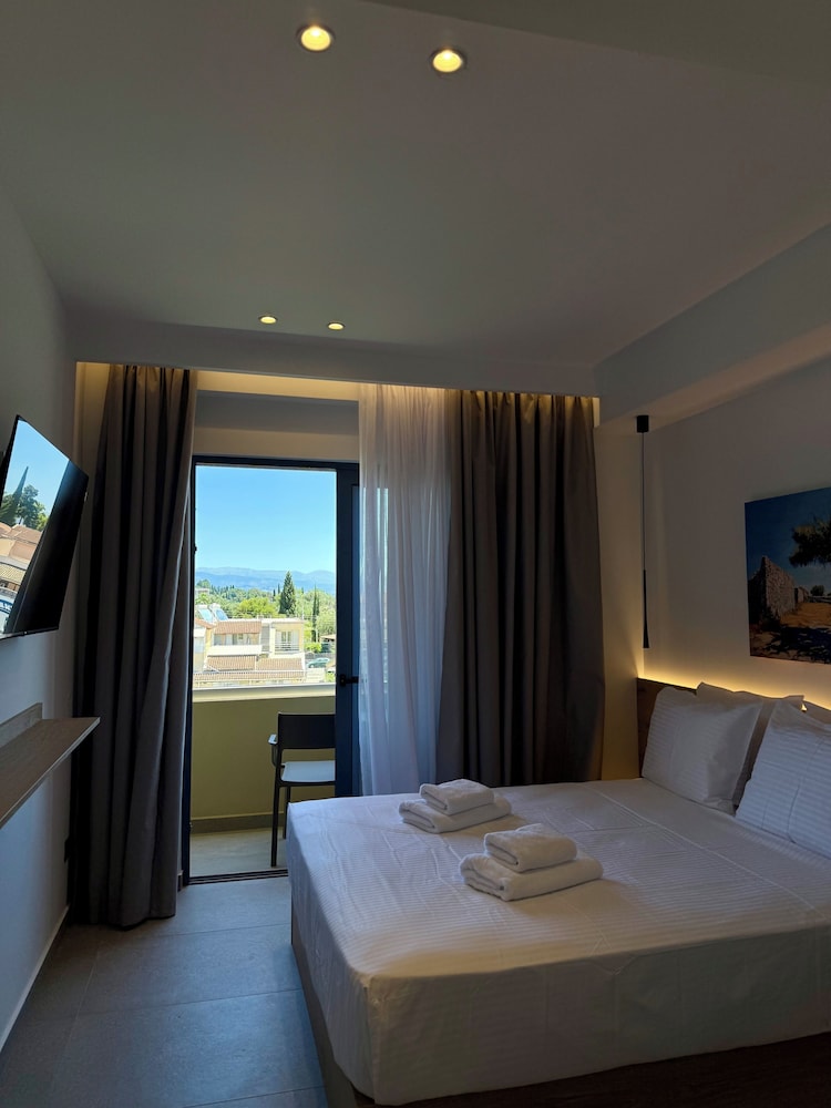 Tessera Boutique Hotel 35/75