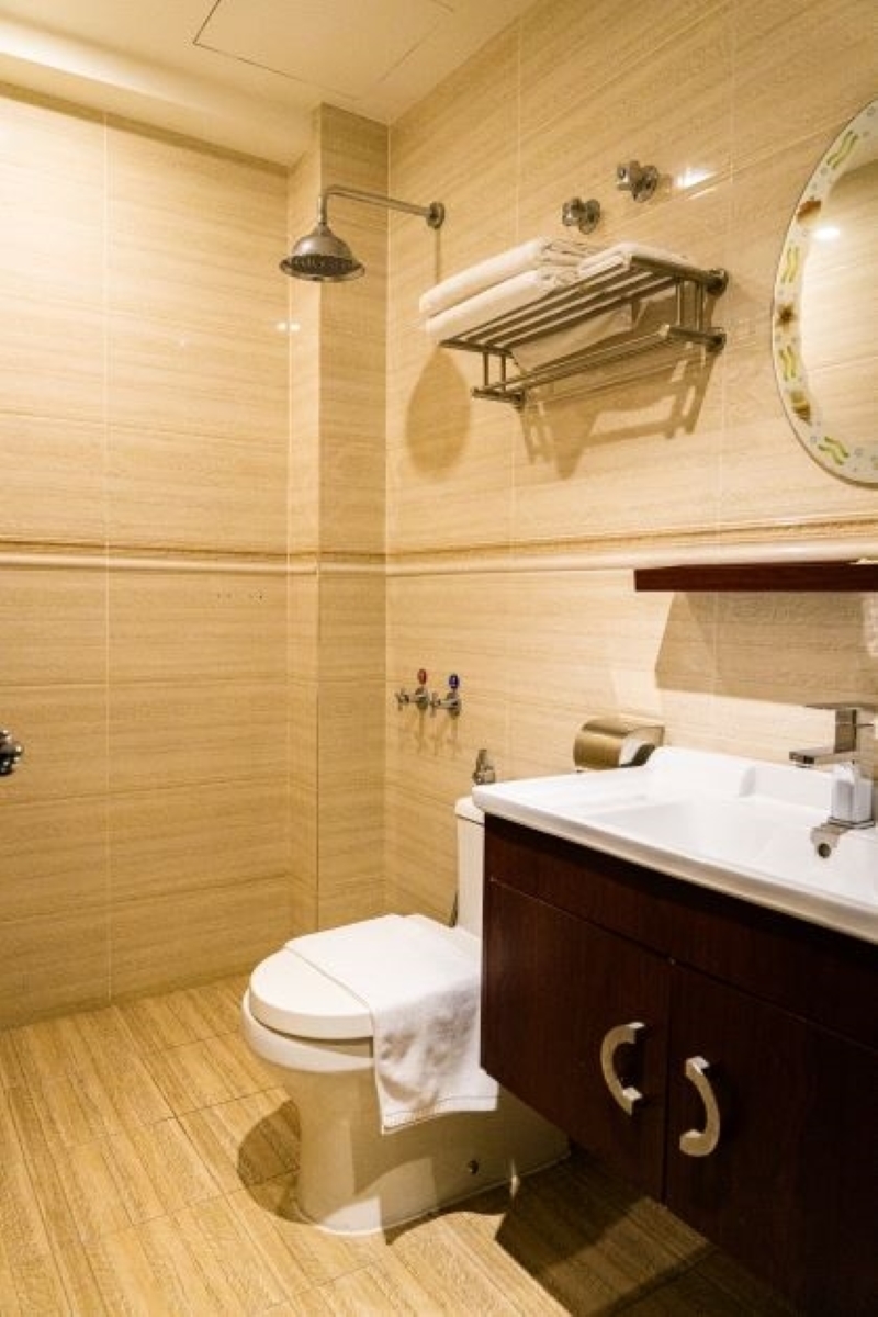 Suwara Hotel 36/36