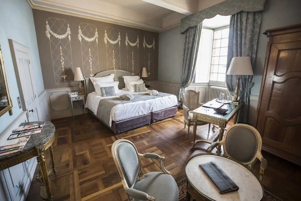 Chateau de Mercues 38/48