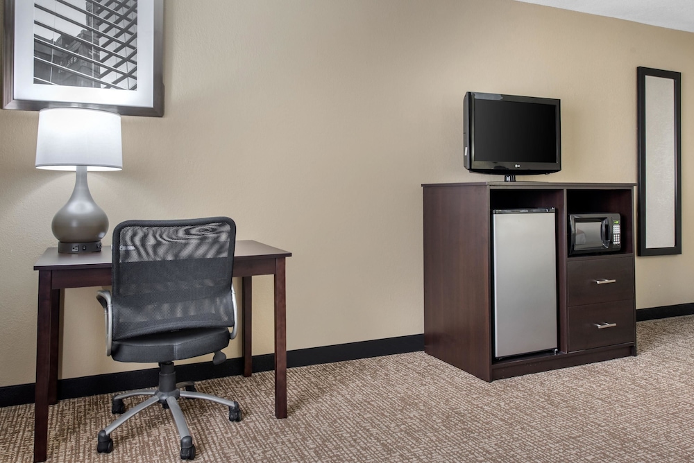 Quality Inn & Suites Lebanon I-65 31/38