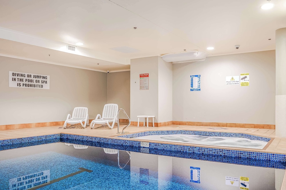 Oaks Sydney Castlereagh Suites 40/78