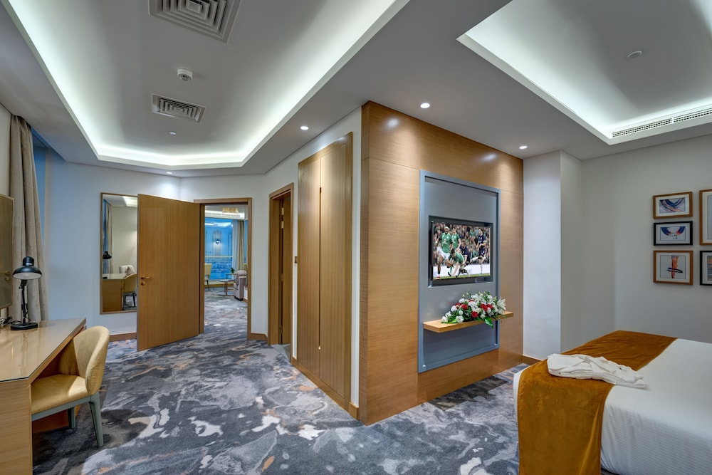 The S Hotel Al Barsha 27/37