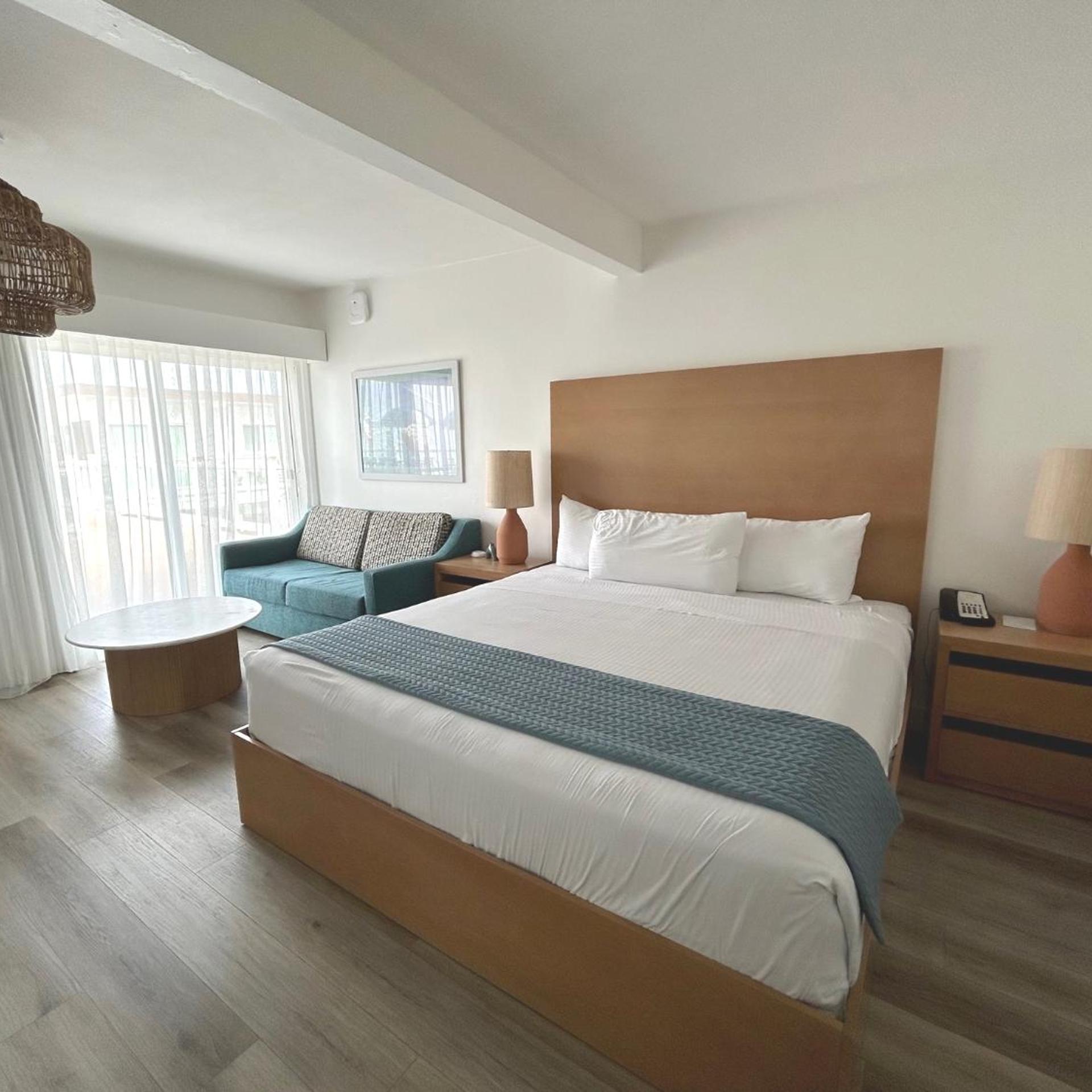 Room, King Bed, Deck View, Sofa