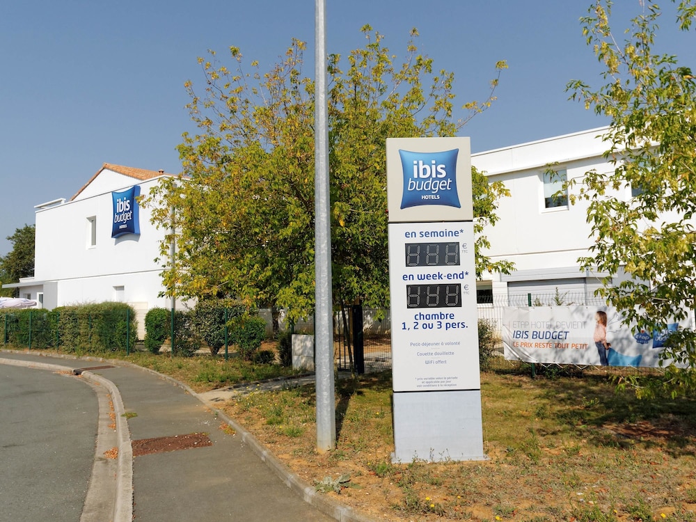 Ibis Budget Rochefort 3/50