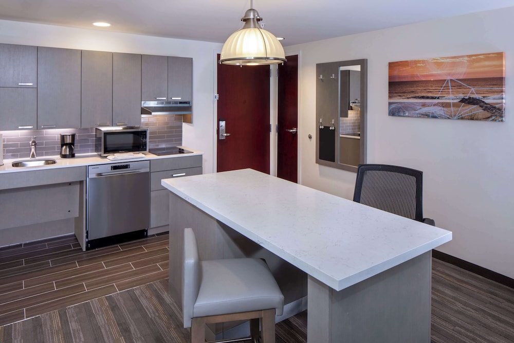 Hyatt House Lewes Rehoboth Beach 36/47