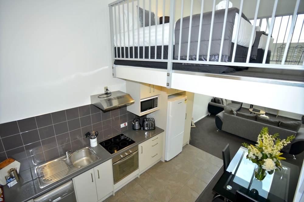 Southwark Hotel Apartments 4/50