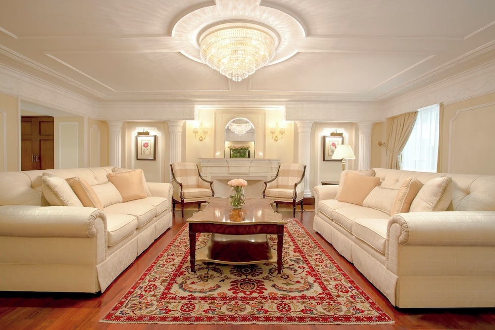 The Regency Hotel Kuwait 40/69