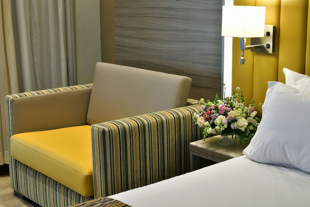 Naya Hotel 26/50