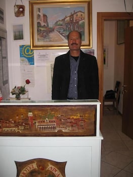Hotel Adua 12/62