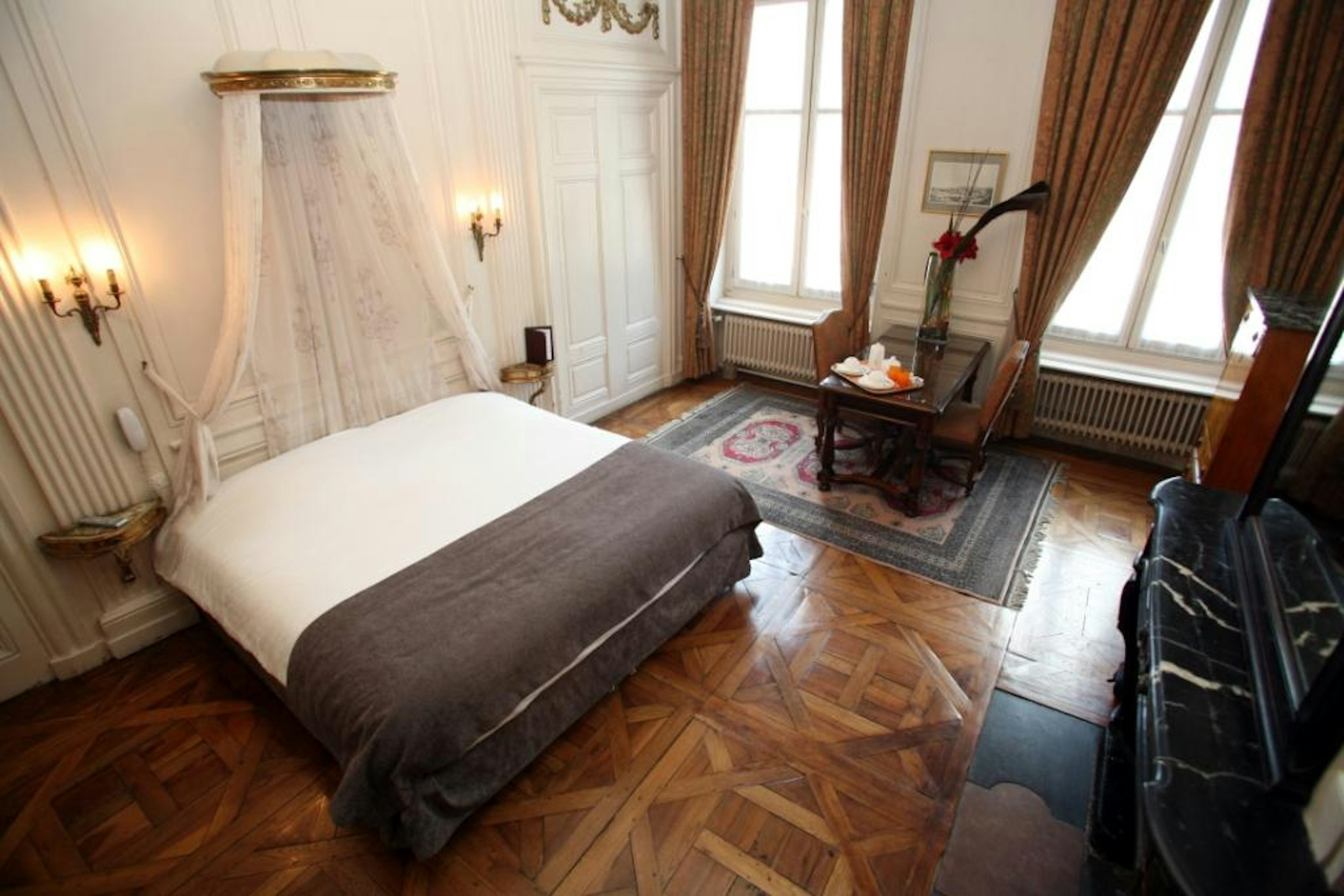 Hotel Bayard Bellecour 2/9