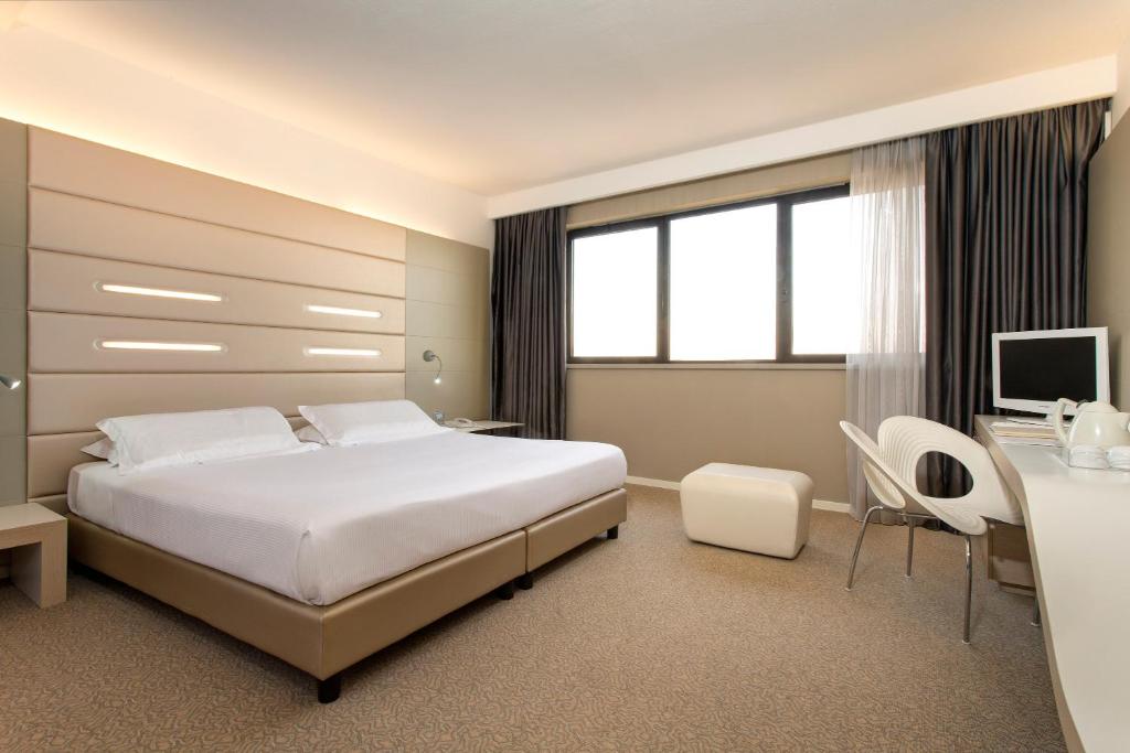 Standard, Single, Double Bed