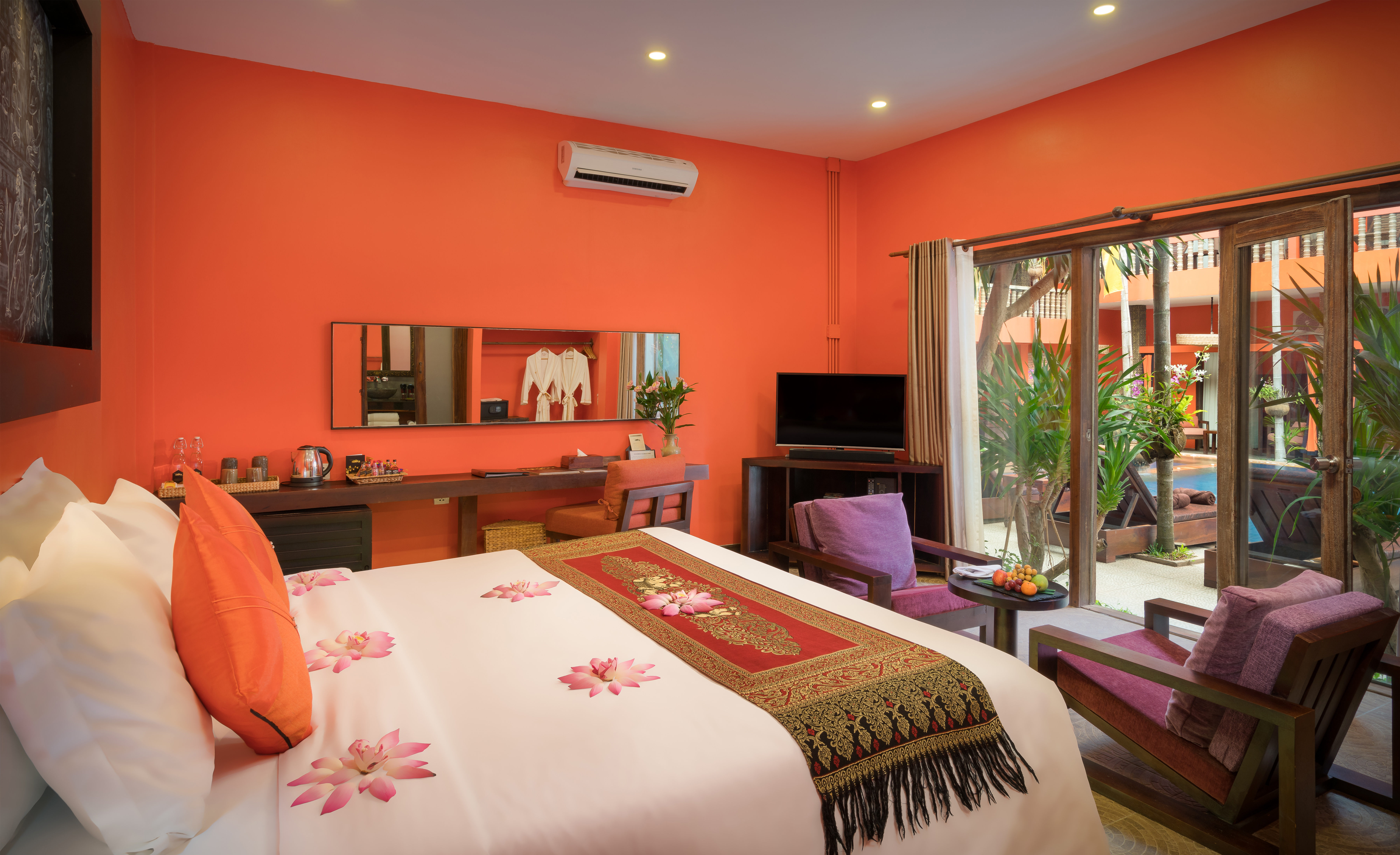 Deluxe, Double Bed