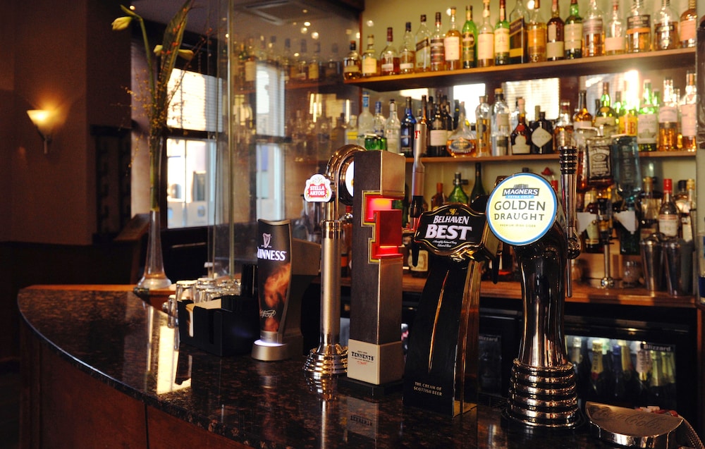 Royal Highland Hotel 38/43