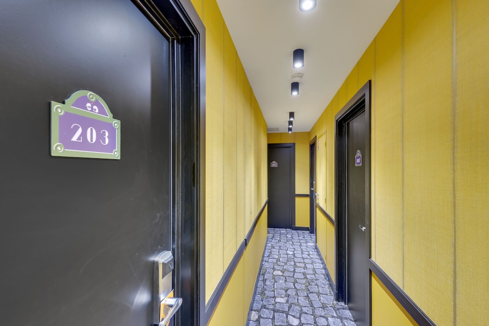 Hotel Lucien & Marinette 24/46