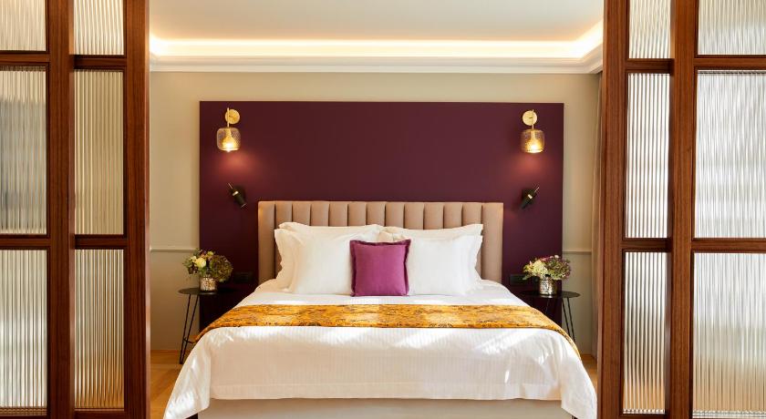 Excelsior Hotel 22/60