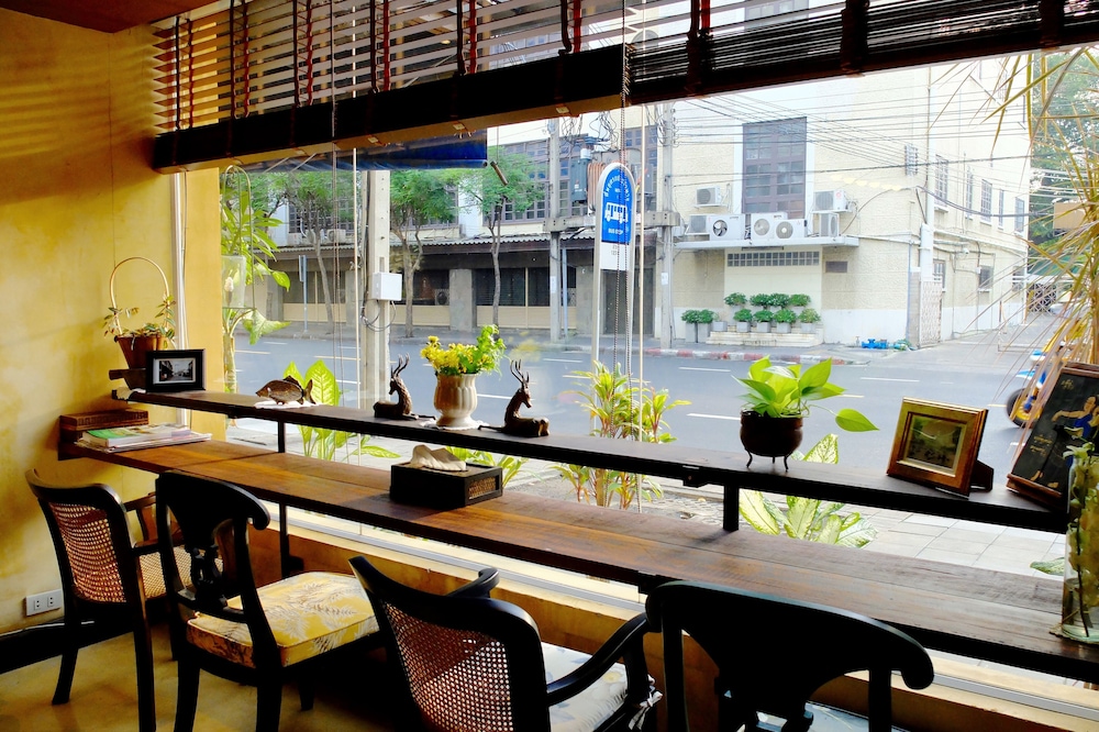 Old Capital Bike Inn(Ex Old Bangkok Inn) 63/80
