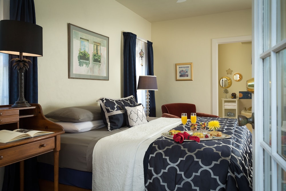 S VILLA