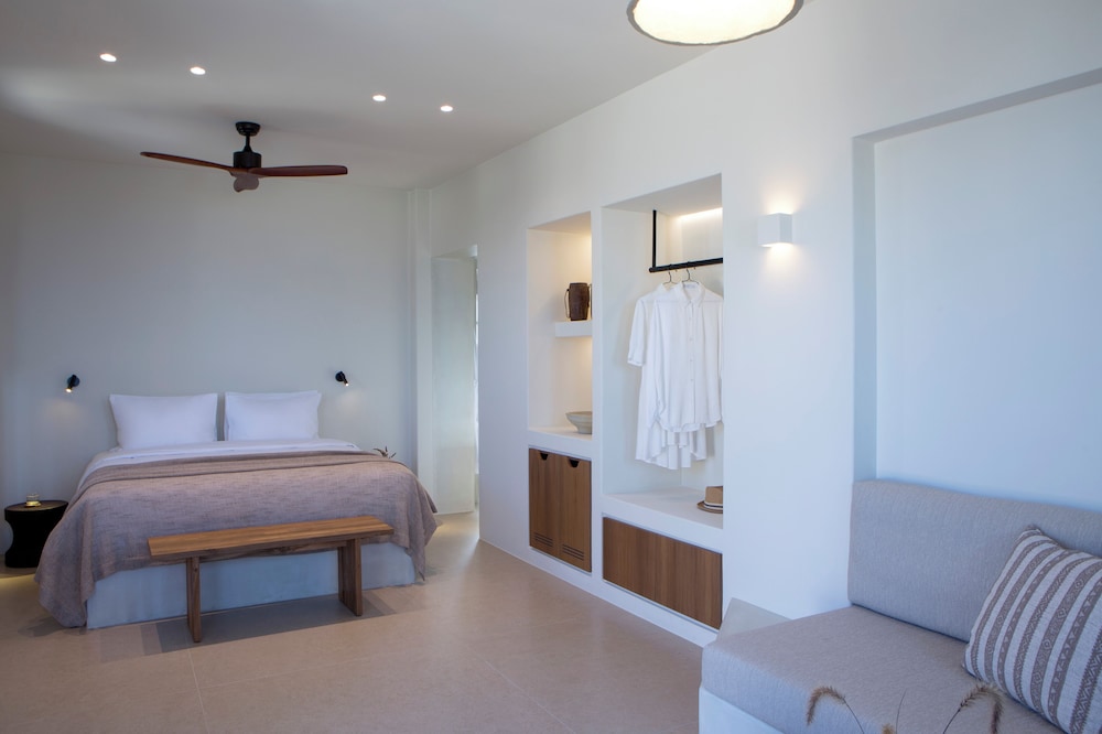 Comfort, Suite, King Bed, Sea View, Sofa, Plunge Pool
