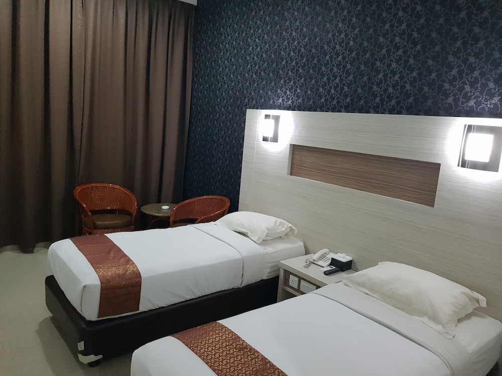 The K Hotel 31/48