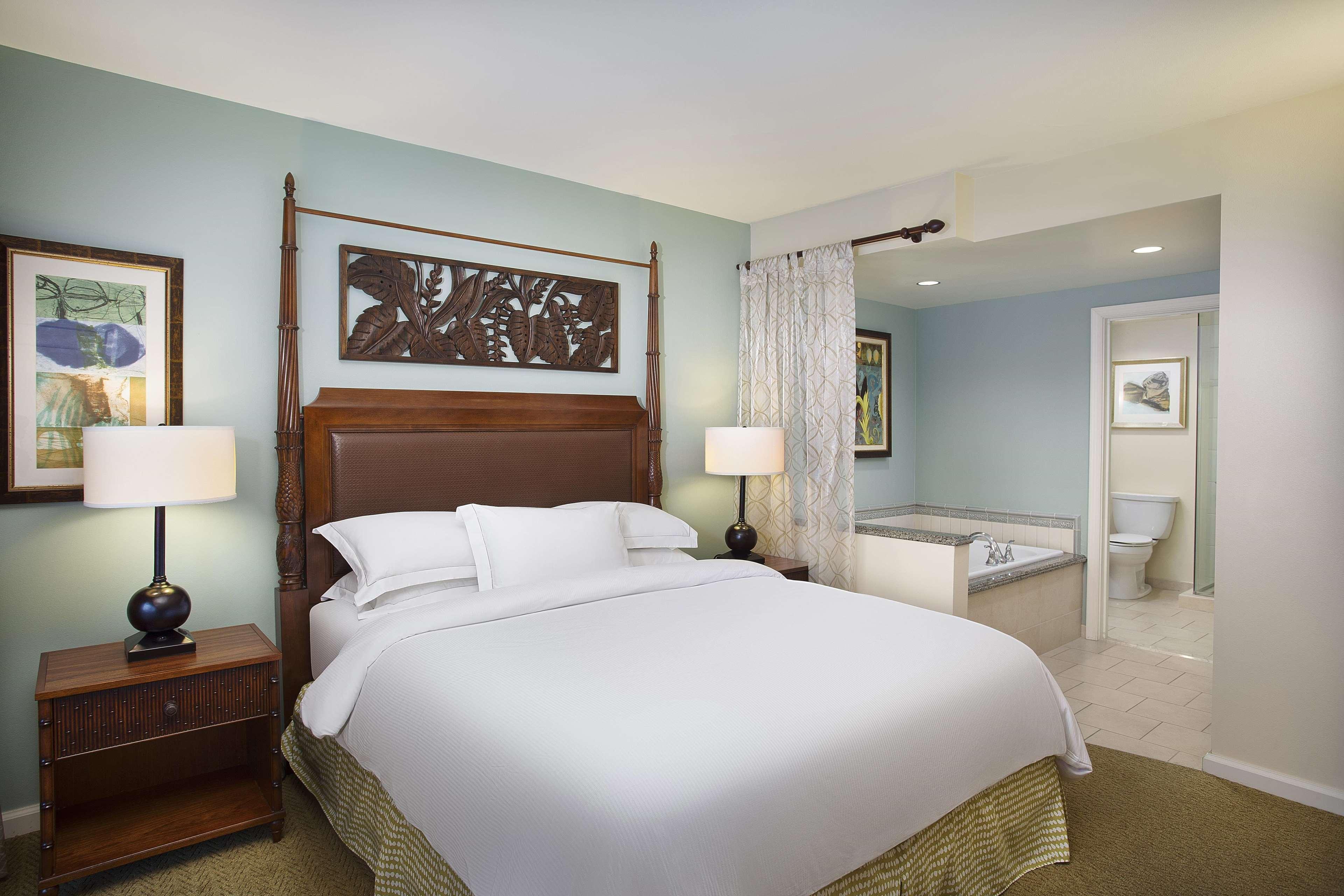 1 Bedroom, Suite, Partial Ocean View