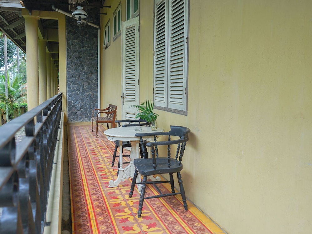 Kayu Arum Resort 10/50