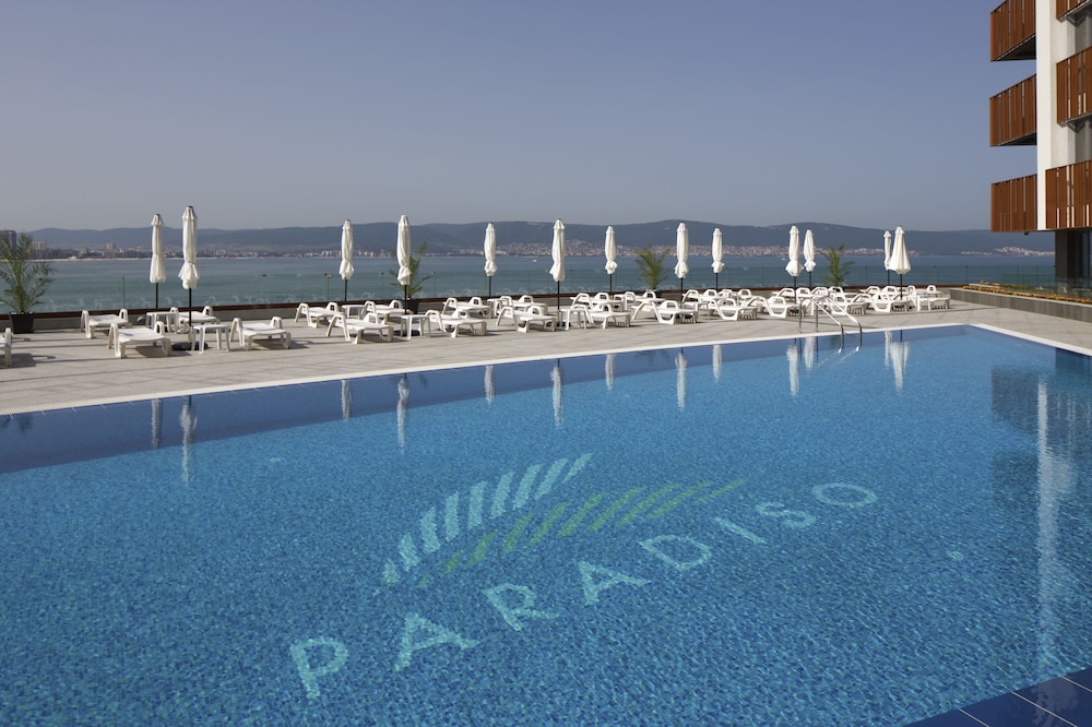 Paradiso Aparthotel 29/33