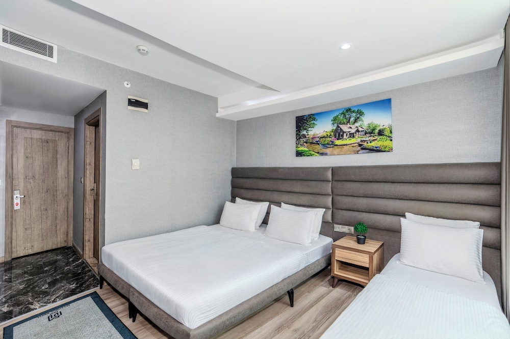 Dem Istanbul Airport Hotel 12/52