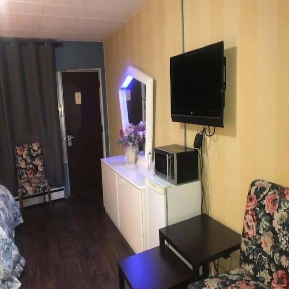 Advance Inn 29/50