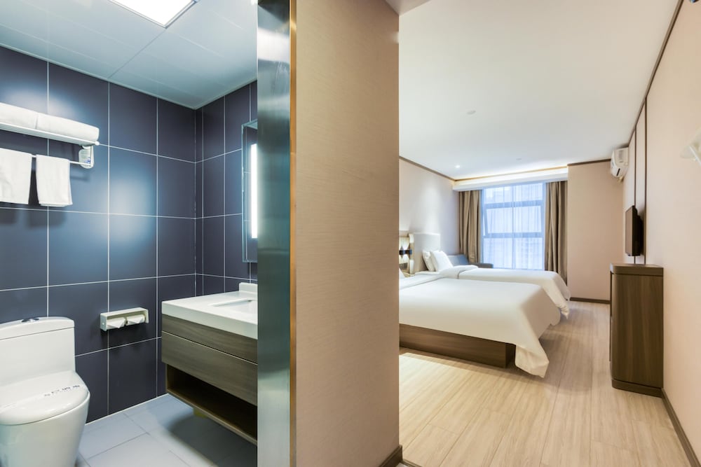 Atour Hotel (Hangzhou Binjiang Binwen Road) 45/46