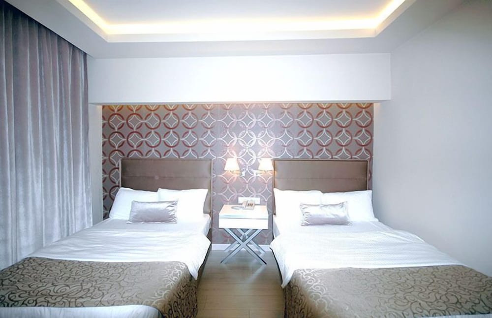 Kent Otel 10/37