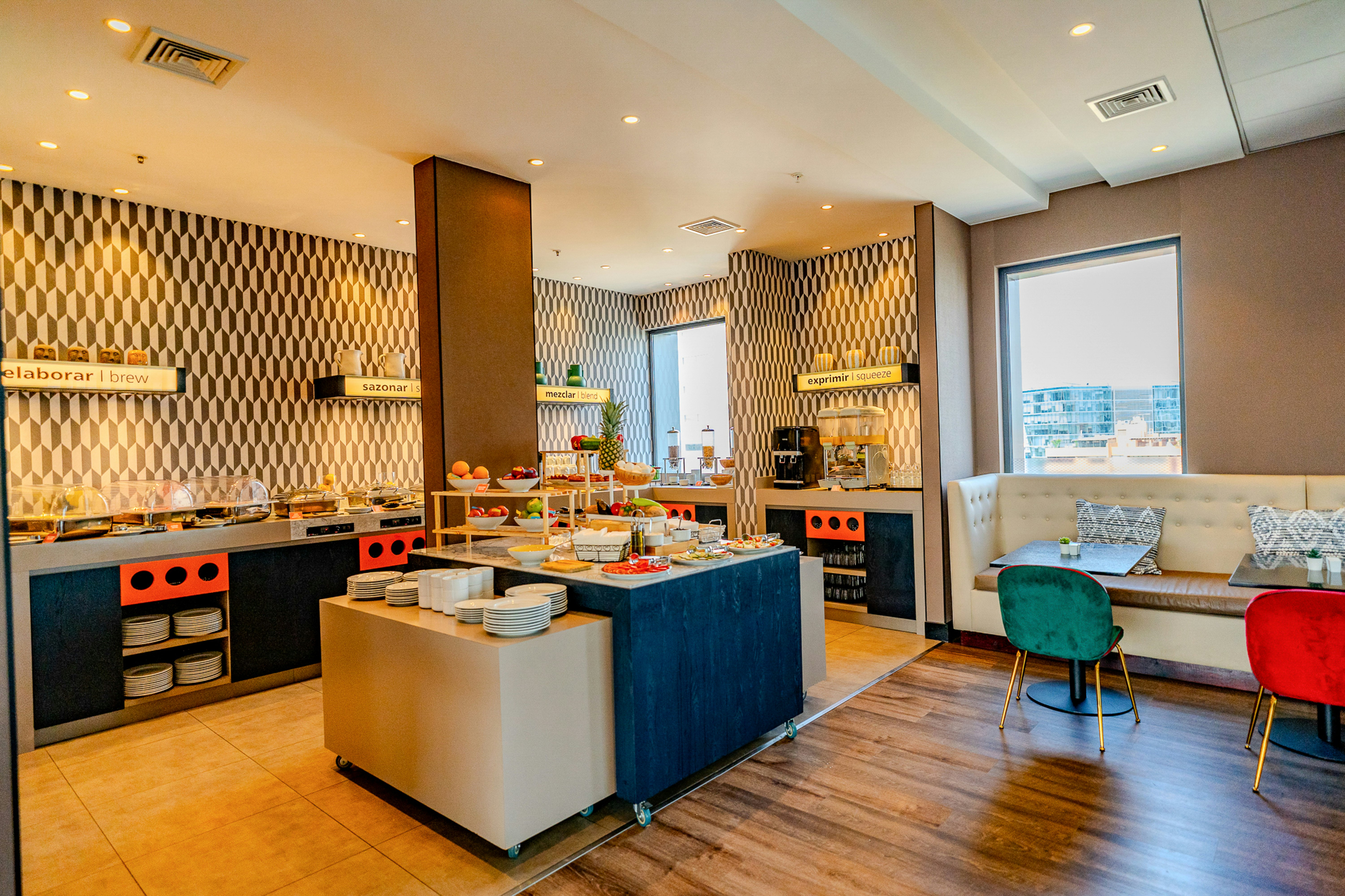 Hampton by Hilton Santiago Las Condes 46/66