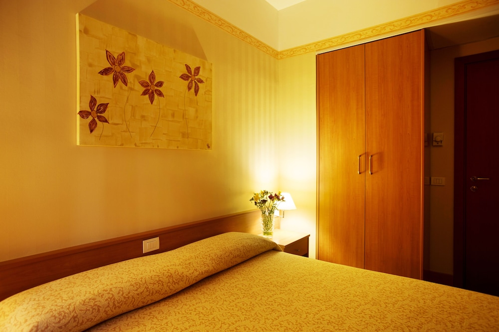 Hotel Fortuna Ancona 36/55