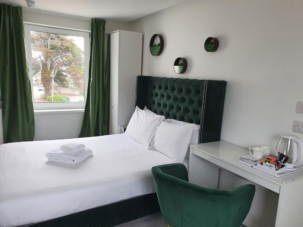 OYO Newquay Beach Hotel 18/50