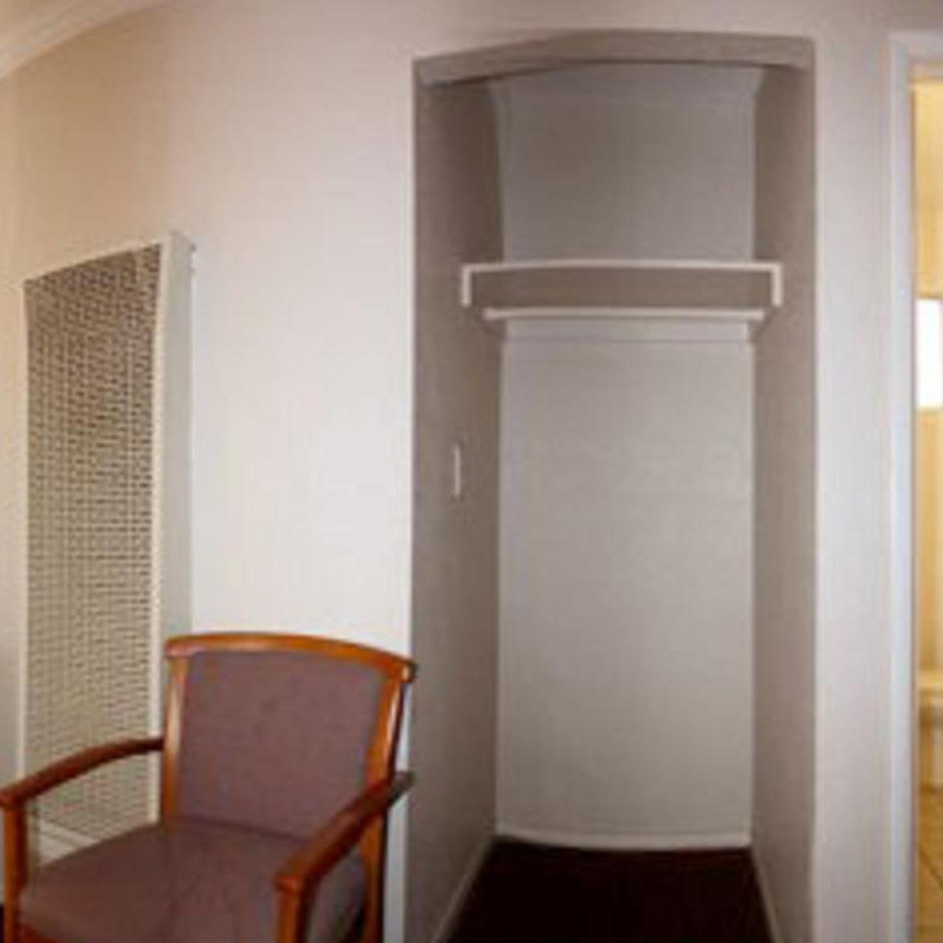 Sunset Inn and Suites 13/24