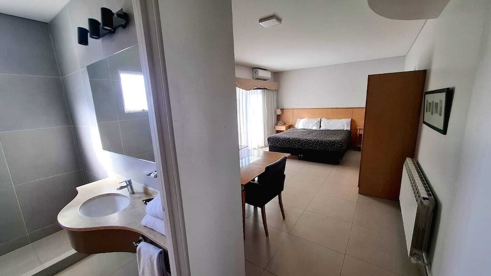 Urbanas Suites 36/36