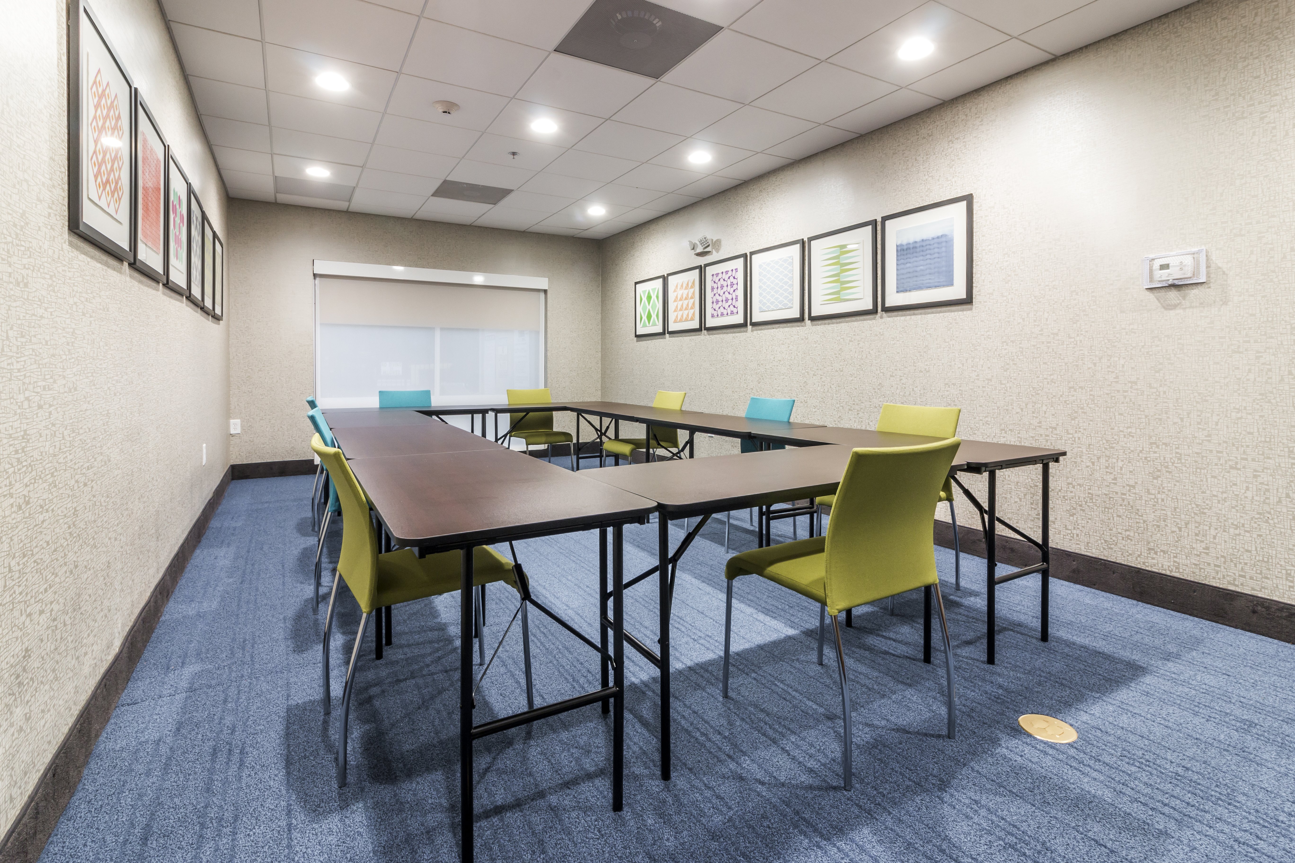 HOLIDAY INN EXPRESS VILLA RICA 30/38