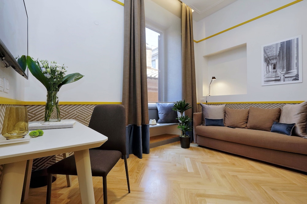 Roma Five Suites 31/50