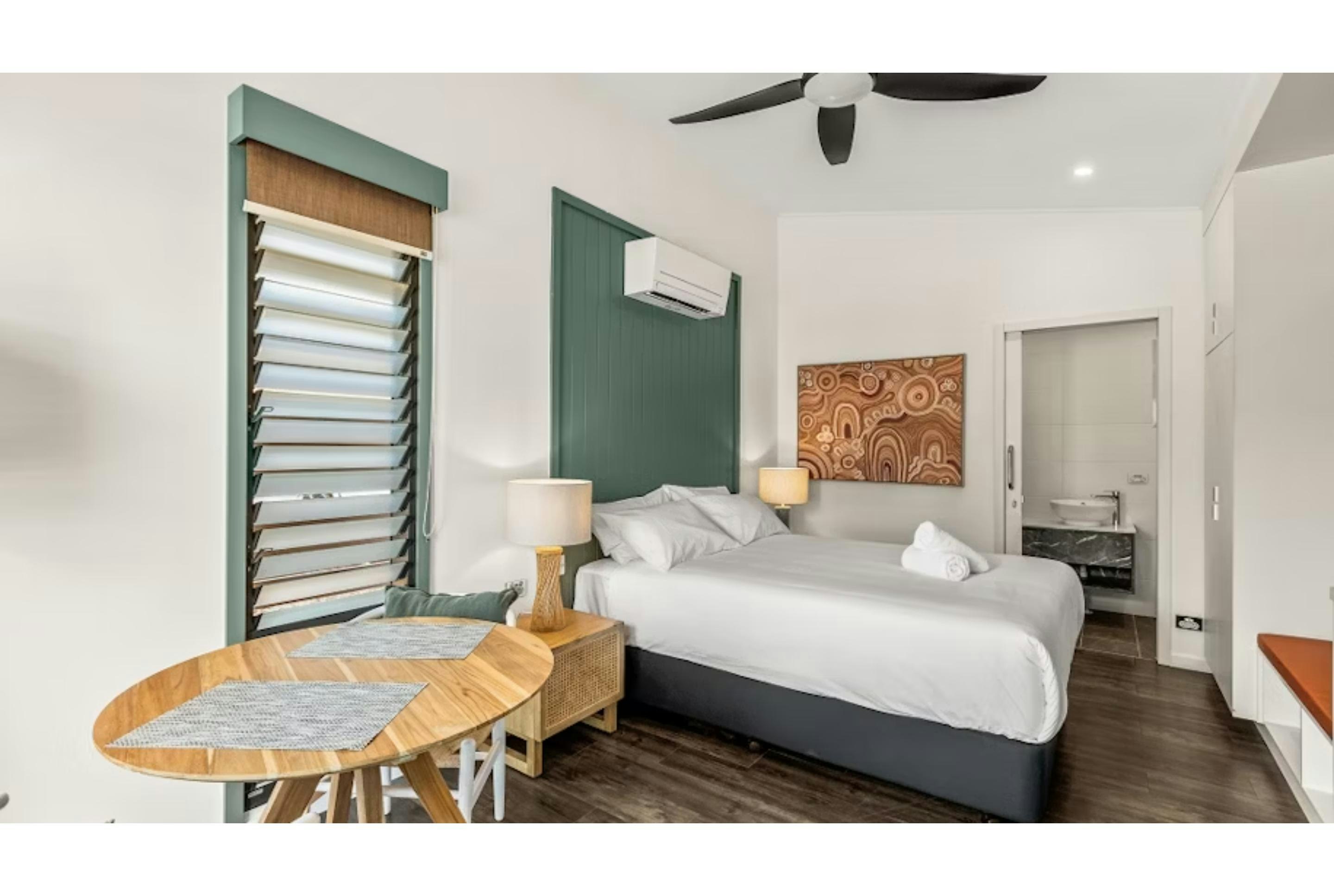 Deluxe, Studio, Water Front