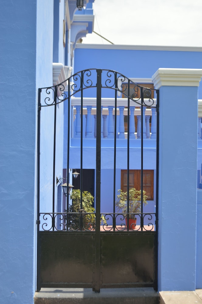 Las Mercedes Hostal Residencial 62/68